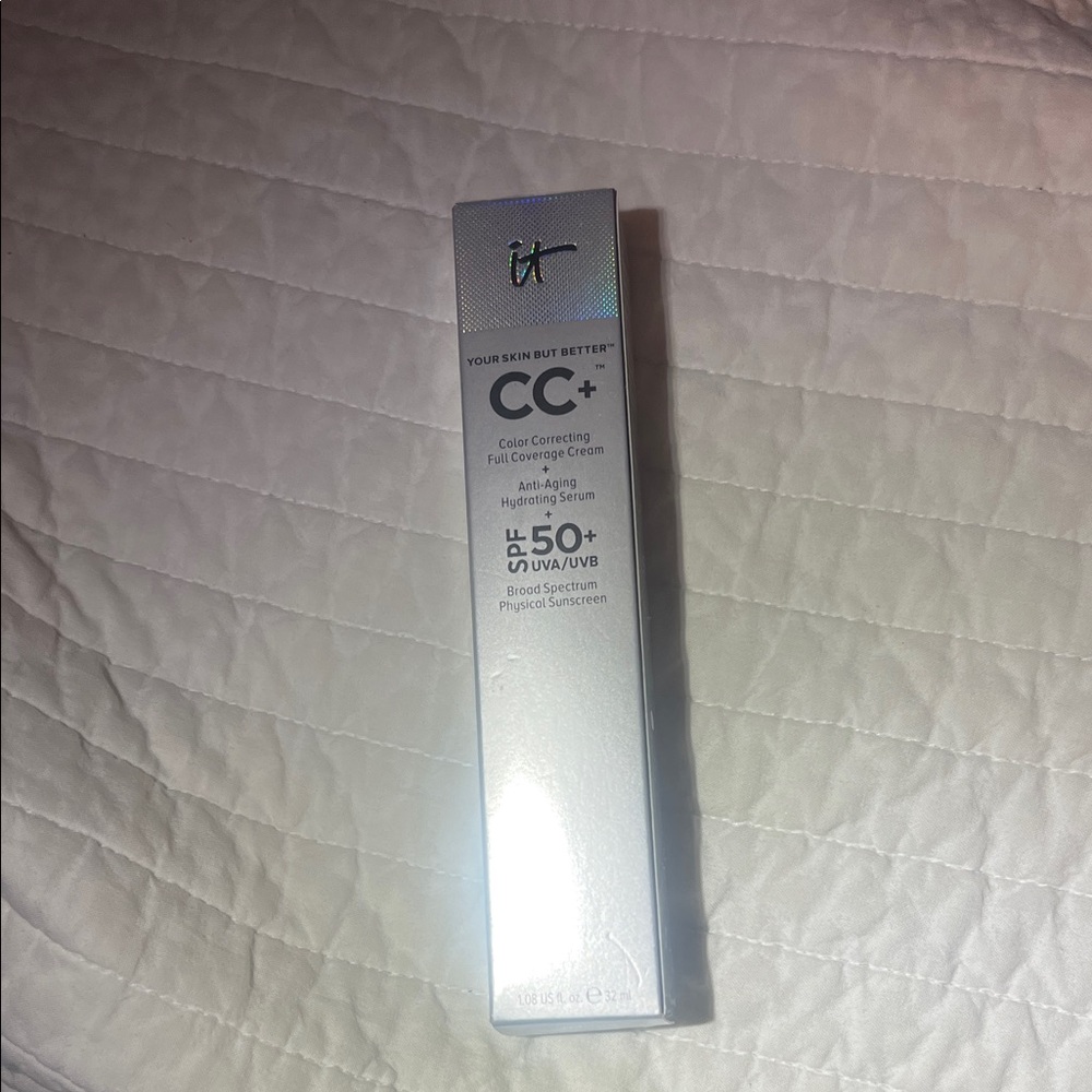 IT Cosmetics CC+ Cream SPF 50+ - in shade medium